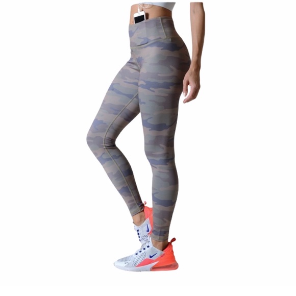Yelete Pants - YELETE Camouflage Yoga Pants / Activewear